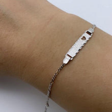 Load image into Gallery viewer, Baby 10K White Gold Figaro Link ID bracelet