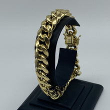 Load image into Gallery viewer, Mens 10K Gold 11.2 mm Miami Cuban Link Bracelet