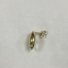 Load image into Gallery viewer, Large 10K Gold Puffed Link Earrings
