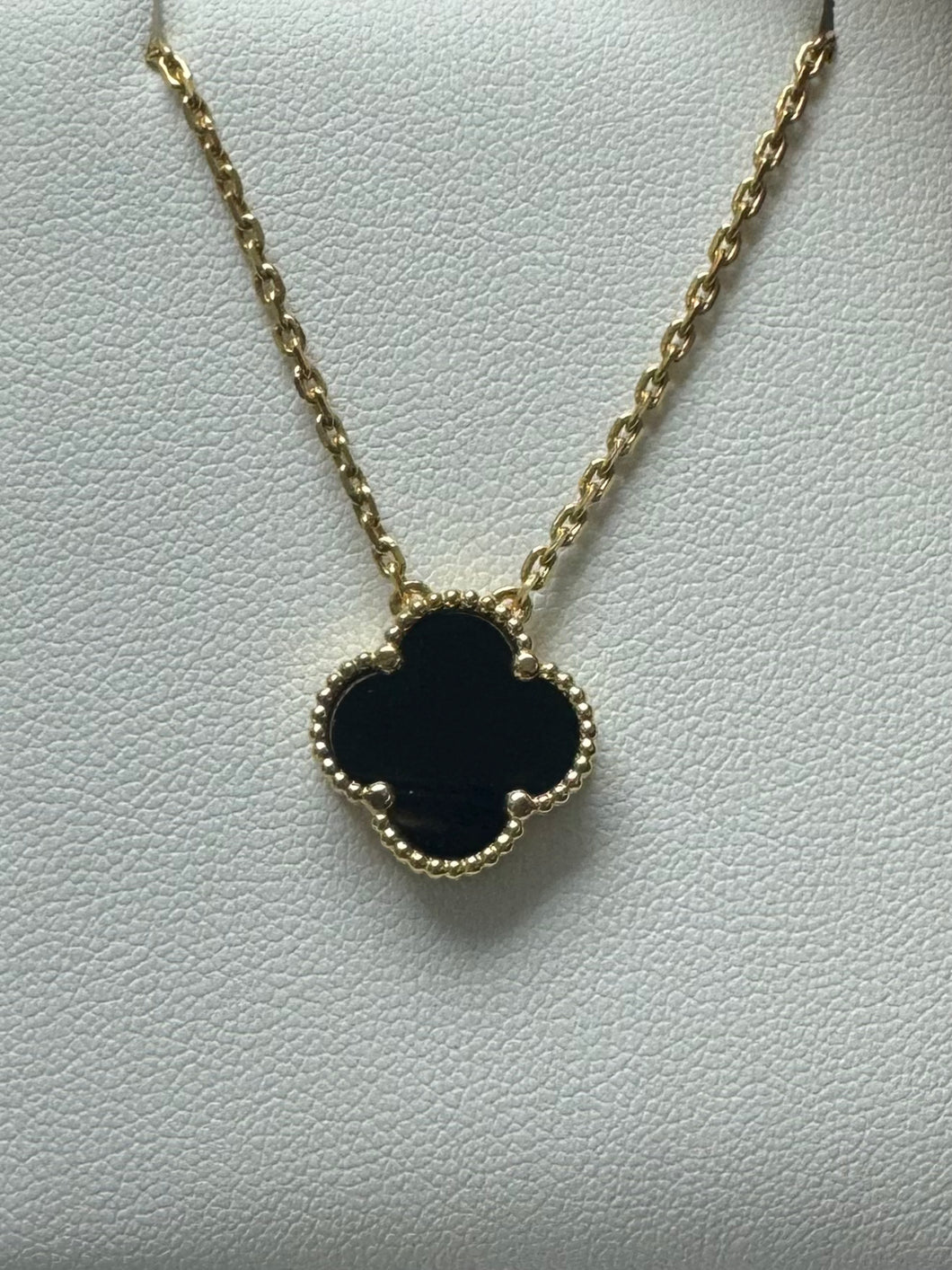 10K Gold Black Onyx Clover Pendant Necklace
