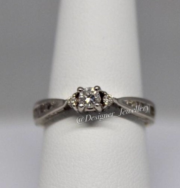 14K Gold Antique Styled Diamond Engagement Ring