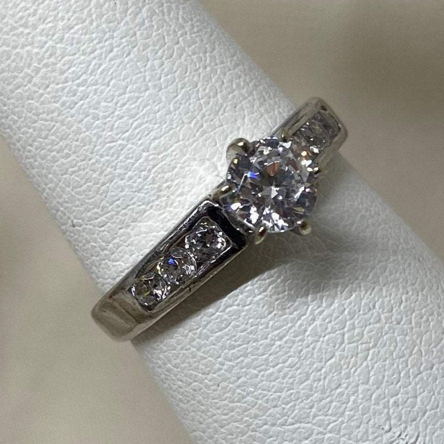 10K White Gold Solitaire Engagement Ring