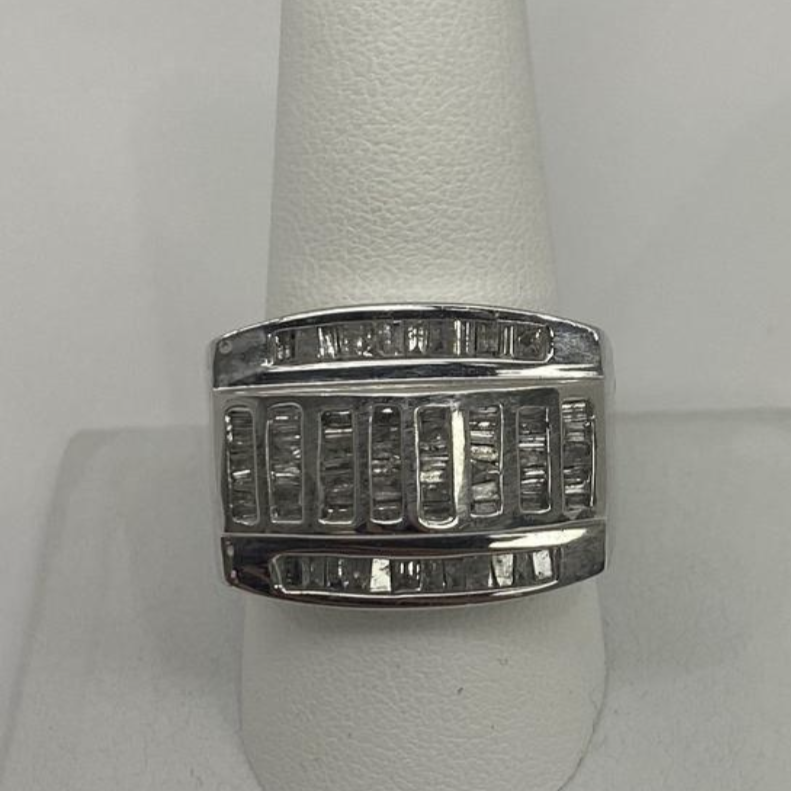 10K White Gold Baguette Diamond Ring.