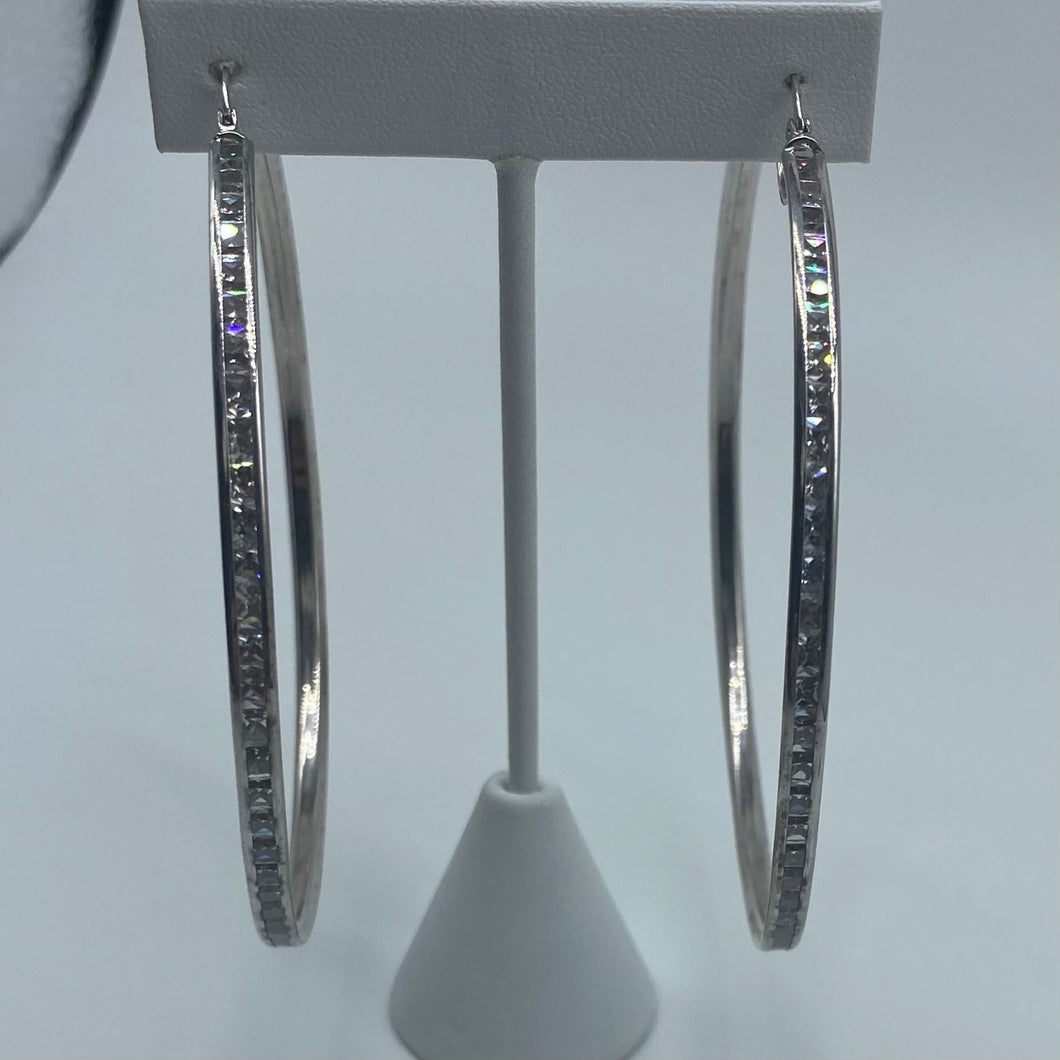 10K White Gold Cubic Zirconia Hoop Earrings