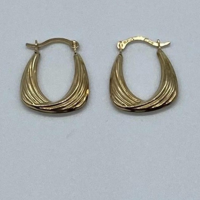 Kids 10K Gold Swirl Pattern Hoop Earrings