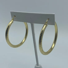 Load image into Gallery viewer, 1.75&quot; 10K Gold Hammer Finish Hoop Earrings
