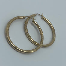 Load image into Gallery viewer, 1.54&quot; 10K Gold Diamond Cut Leaf Hoop Earrings
