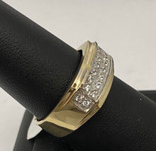 Load image into Gallery viewer, Mens Gold Double Row Signet Ring
