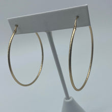 Load image into Gallery viewer, 10K Gold Gentle Twist Hoop Earrings
