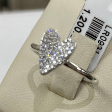 Load image into Gallery viewer, 14K Gold Diamond Heart Ring
