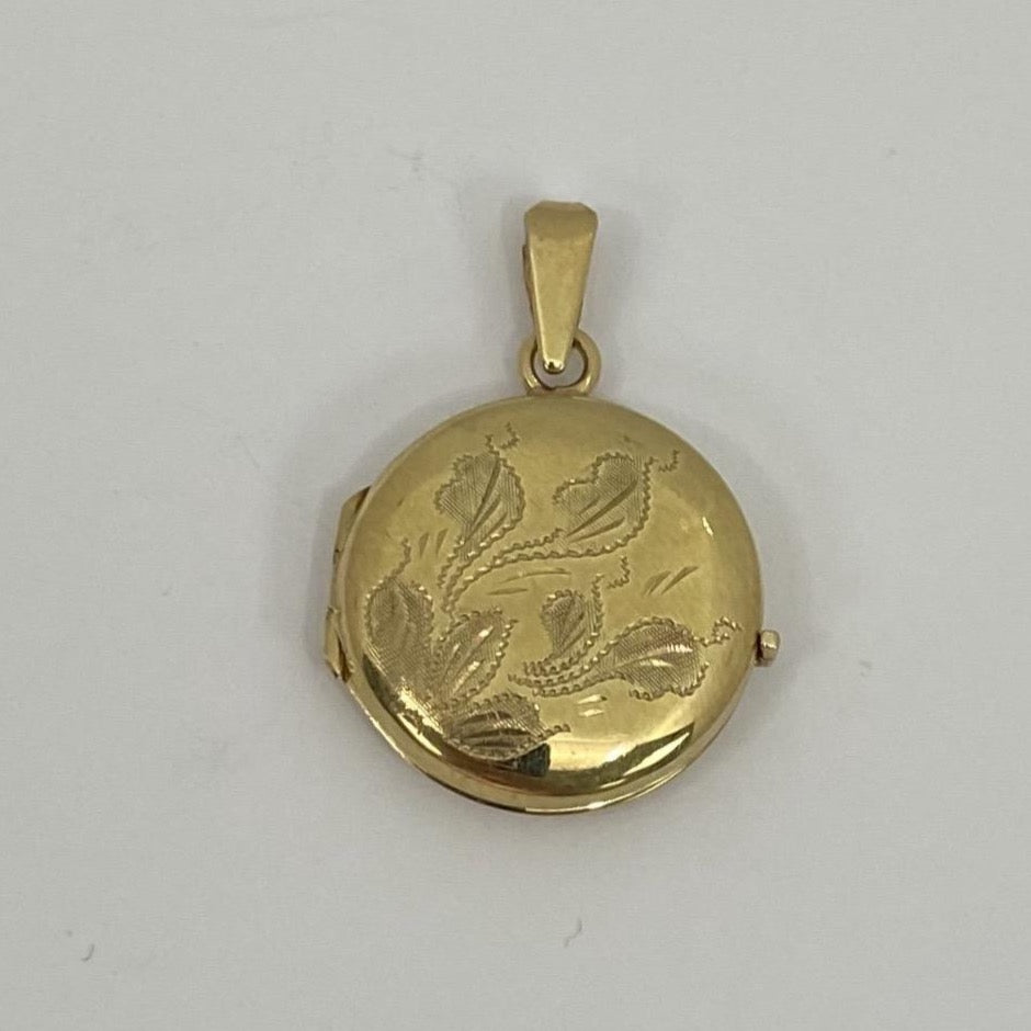 10K Gold Floral Engravable Round Picture Locket