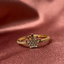 Load image into Gallery viewer, Mini 10K gold stackable crown ring
